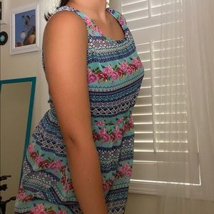 Baby blue pattern floral dress!